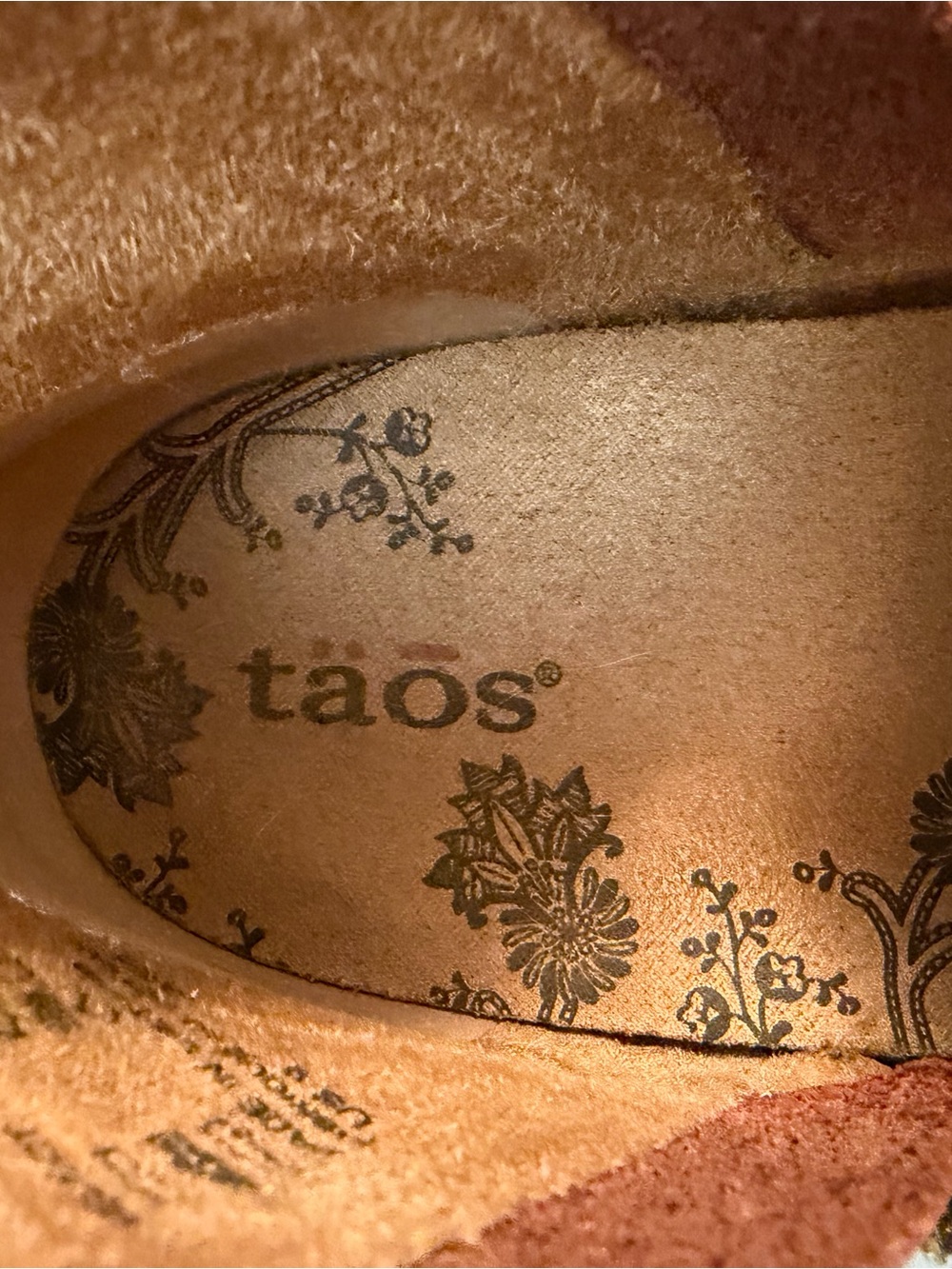 Taos Footwear Suede Mule in Tan